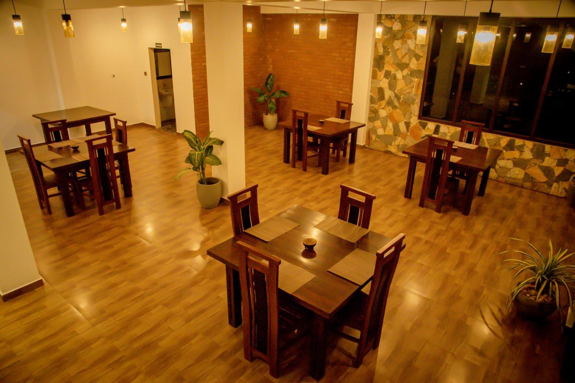 Ever Breeze Ella Hotel Zewnętrze zdjęcie