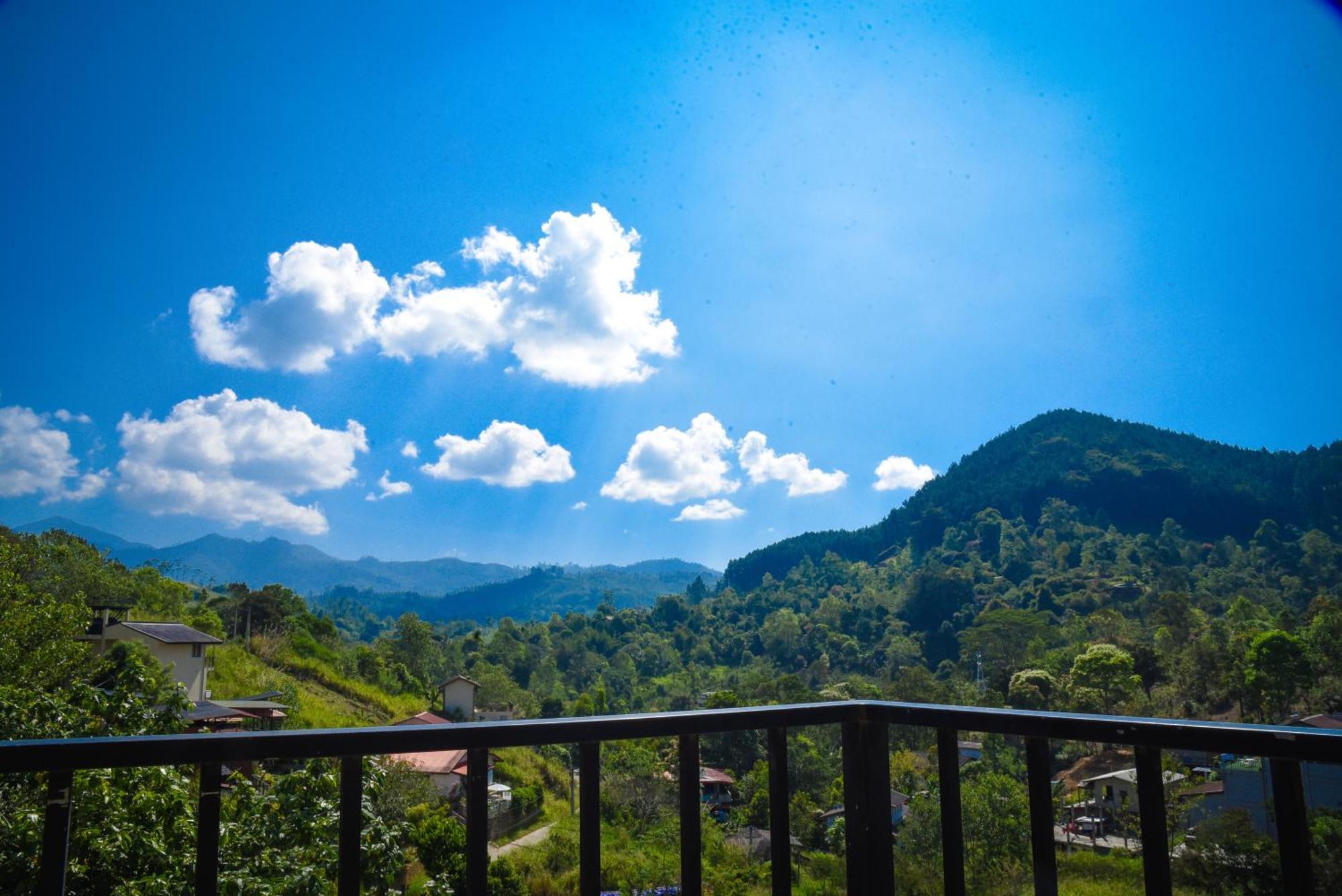 Ever Breeze Ella Hotel Zewnętrze zdjęcie